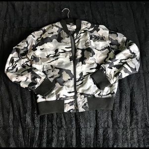 ⚡️ Young & Reckless Gray Camo Bomber jacket